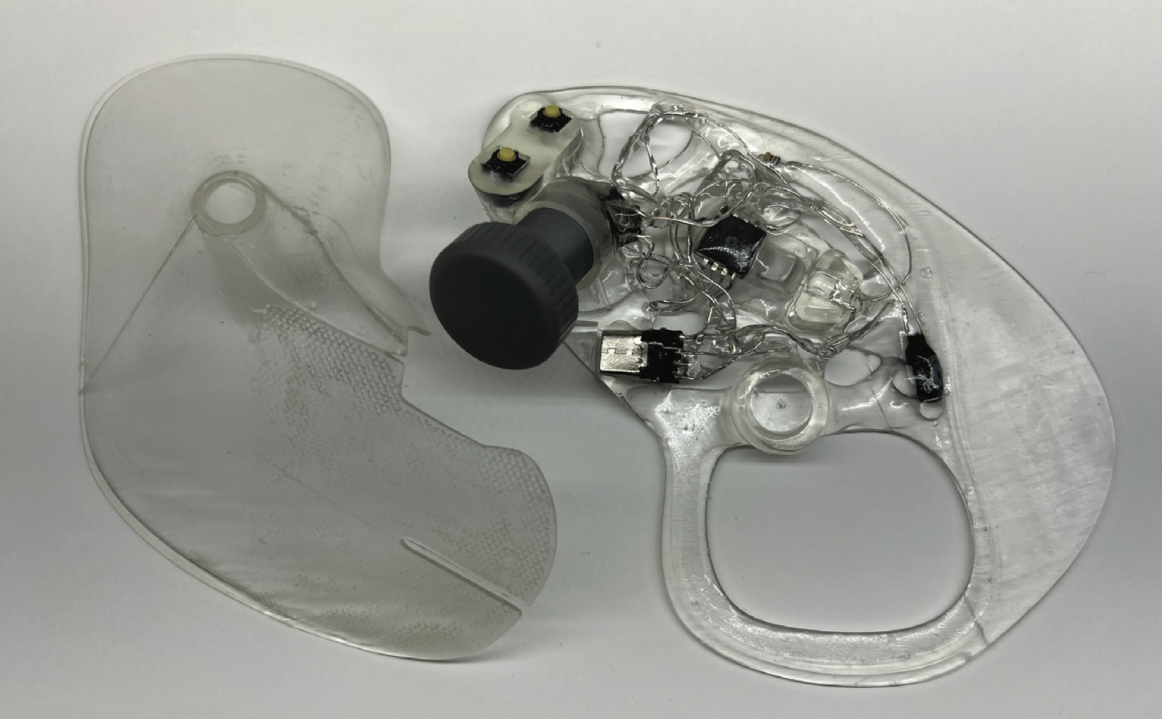 Model A opened up to show the electronics embedded inside the print